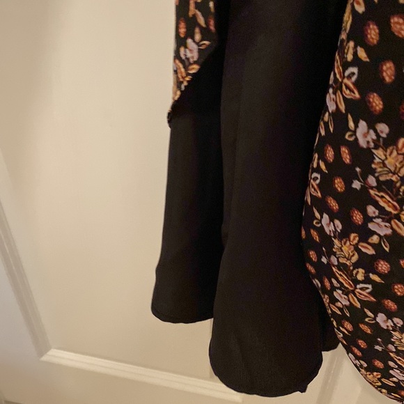 Black print midi almost ankle (I'm 5'2) Smocked top  with sheer sleeves. - Picture 6 of 7